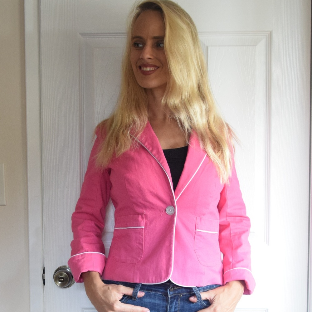 Isaac Mizrahi for Taget Pink and White Blazer Smal